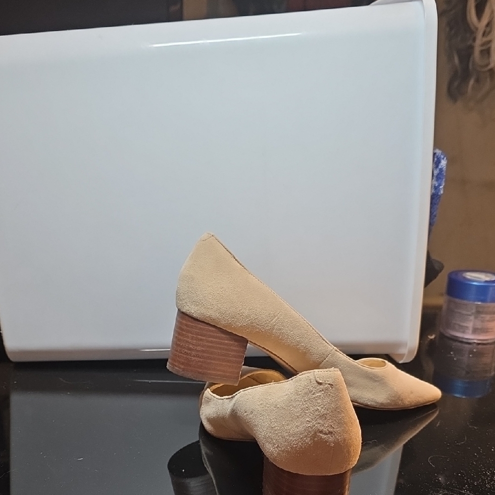 Sole Society Beige Suede Block Heels - Picture 4 of 7